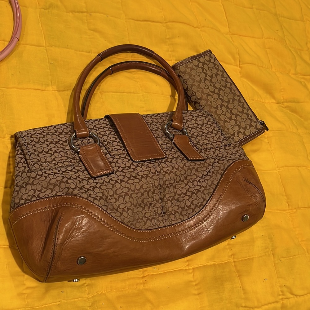 Vintage Signature Coach Purse and Wallet Set - Picture 2 of 7